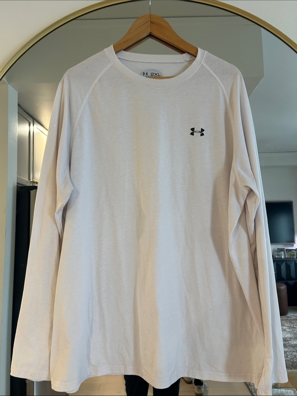 Under Armour Men’s Long Sleeve Crew Shirt - White